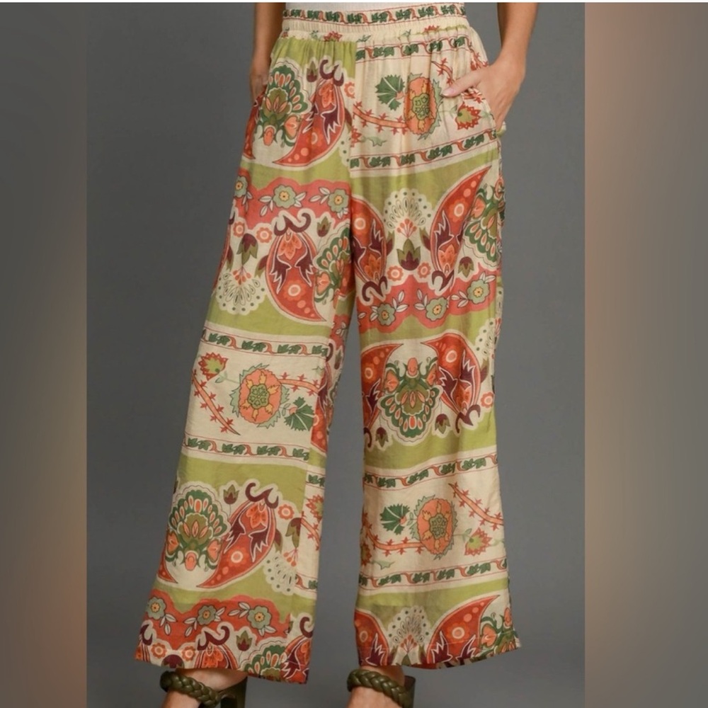 NWT Umgee Wide Leg Border Print Pants